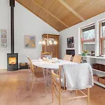 4 Bedroom Beautiful In Nykobing Sj Hébergement de vacances Nykøbing Sjælland