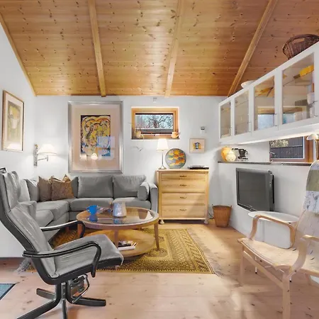 4 Bedroom Beautiful In Nykobing Sj Hébergement de vacances