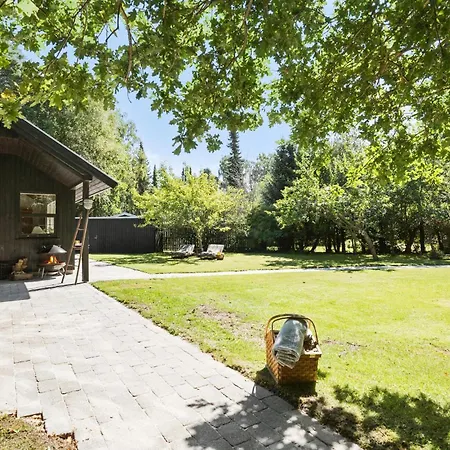 4 Bedroom Beautiful In Nykobing Sj Hébergement de vacances *