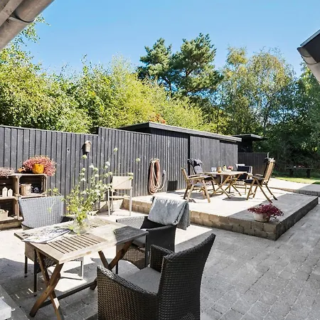 4 Bedroom Beautiful In Nykobing Sj * Nykøbing Sjælland